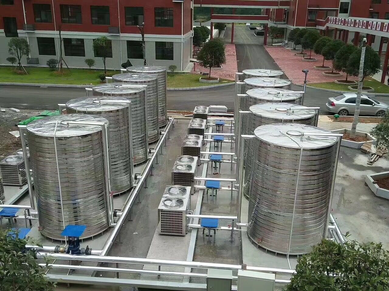 學?？諝饽軣崴鞔笈d節(jié)能